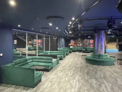 Wave Club Main Areaa