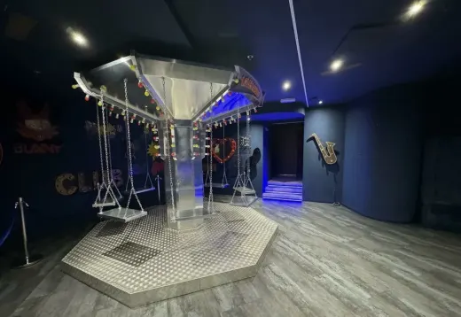 Wave Club Photo Area